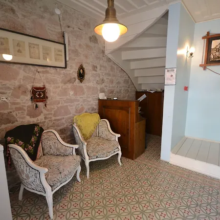 Cunda Poseidon * Ayvalı