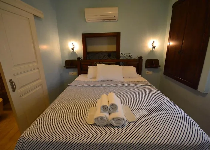 Cunda Poseidon * Ayvalı