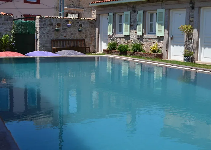 Cunda Poseidon Hotel *