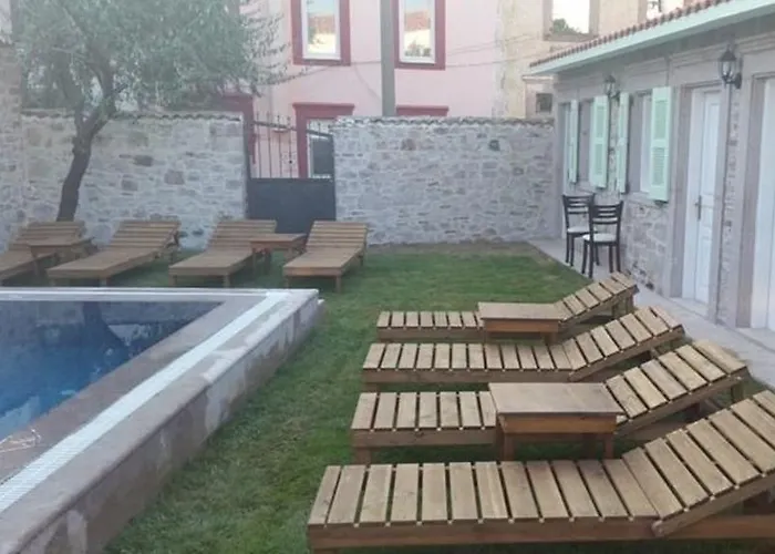 Cunda Poseidon Ayvalı